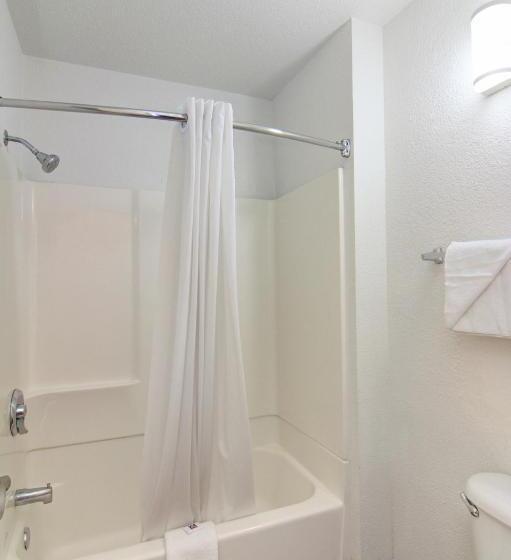 Motel 6tempe, Az  Broadway  Asu