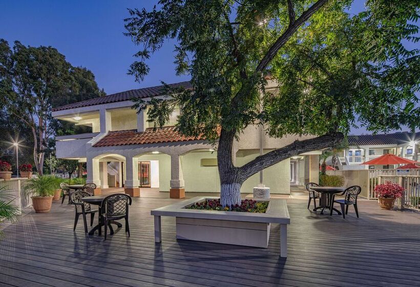 Motel 6thousand Oaks, Ca