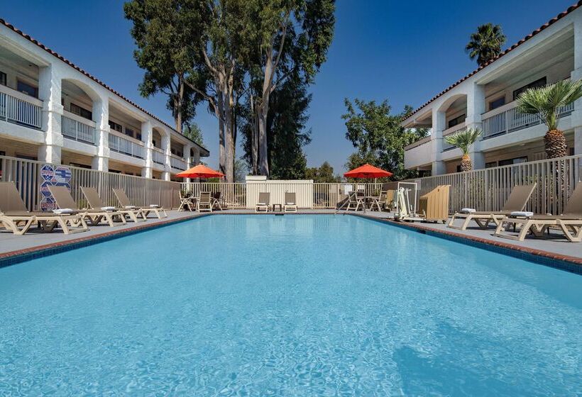 Motel 6thousand Oaks, Ca
