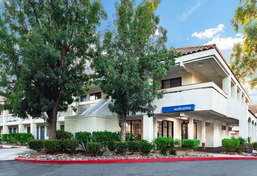 Motel 6thousand Oaks, Ca