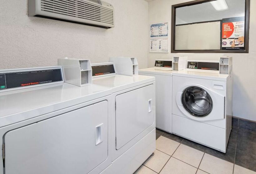 Motel 6thousand Oaks, Ca