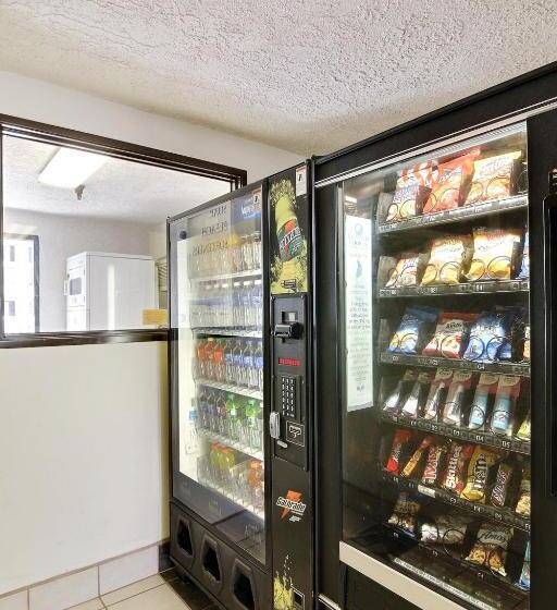 Motel 6thousand Oaks, Ca