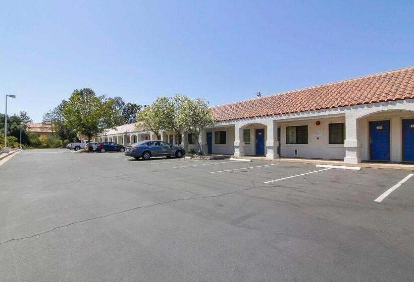 Motel 6thousand Oaks, Ca