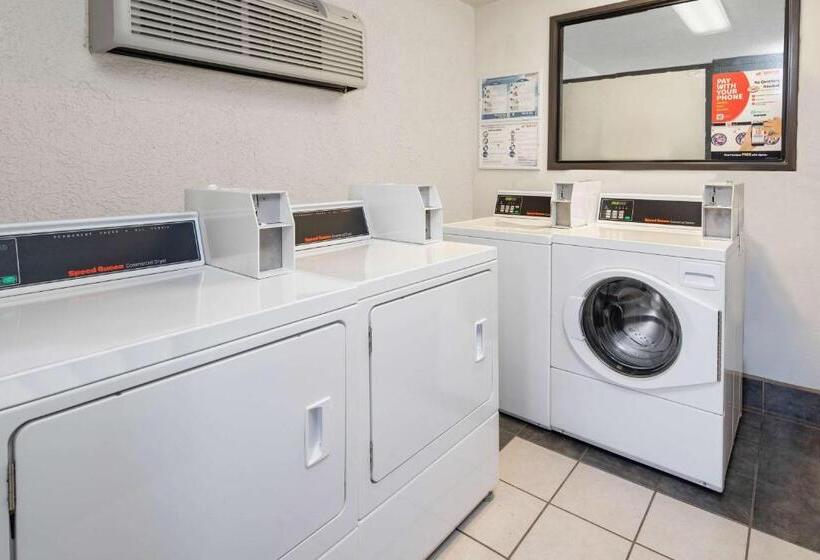 Motel 6thousand Oaks, Ca