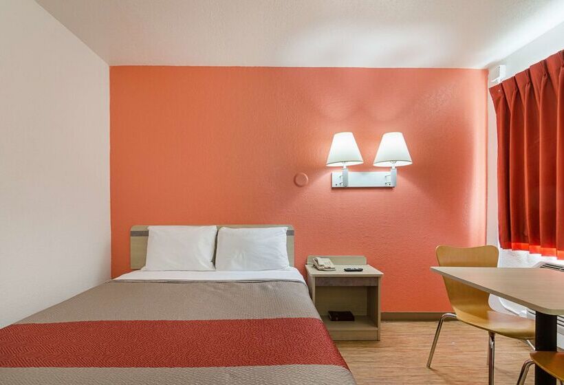 Motel 6topeka, Ks  Northwest