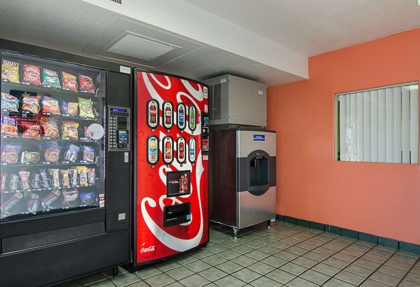 Motel 6topeka, Ks  Northwest