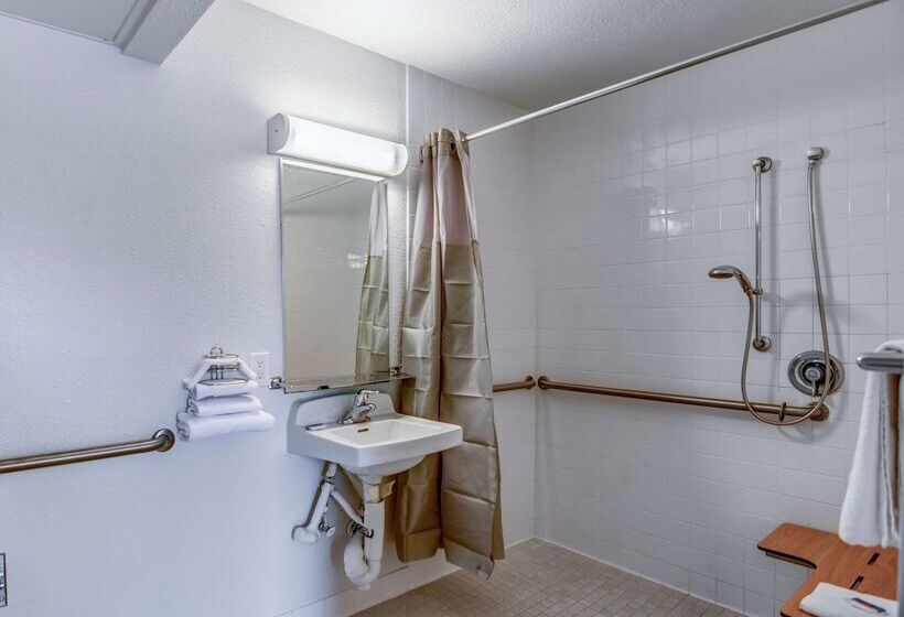 モーテル Park Inn By Radisson, Tracy