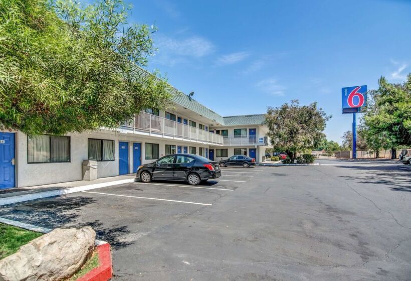 モーテル Park Inn By Radisson, Tracy