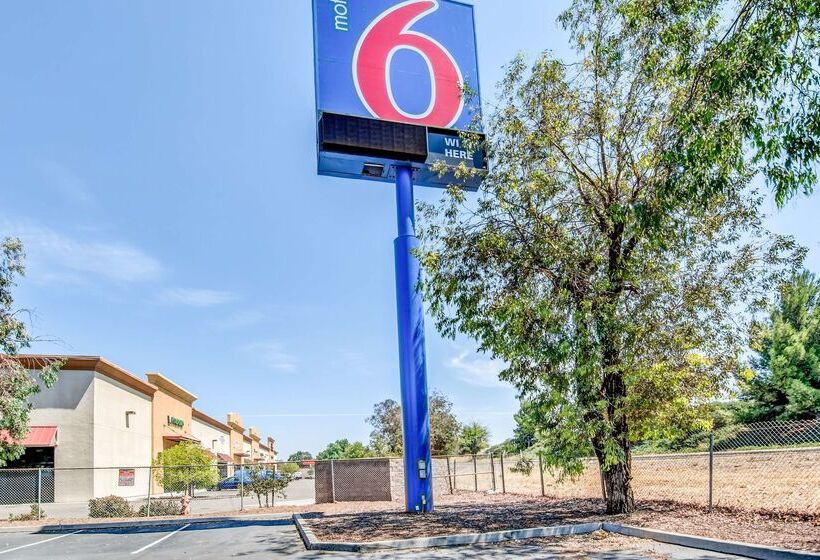 モーテル Park Inn By Radisson, Tracy