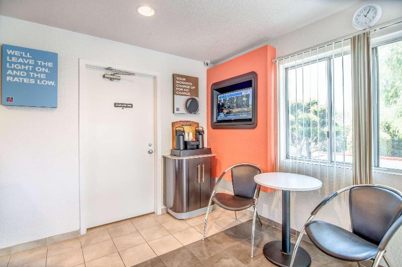 モーテル Park Inn By Radisson, Tracy