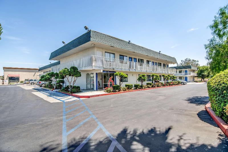 モーテル Park Inn By Radisson, Tracy