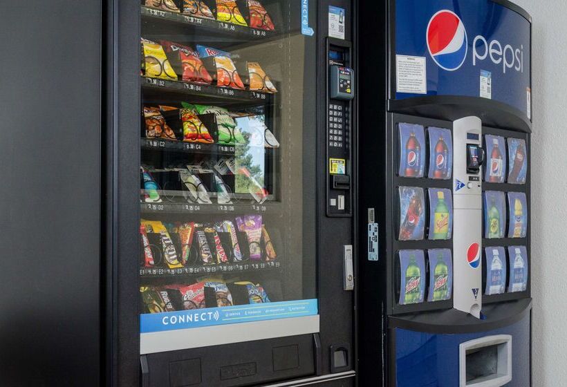 فندق على الطريق Park Inn By Radisson, Turlock