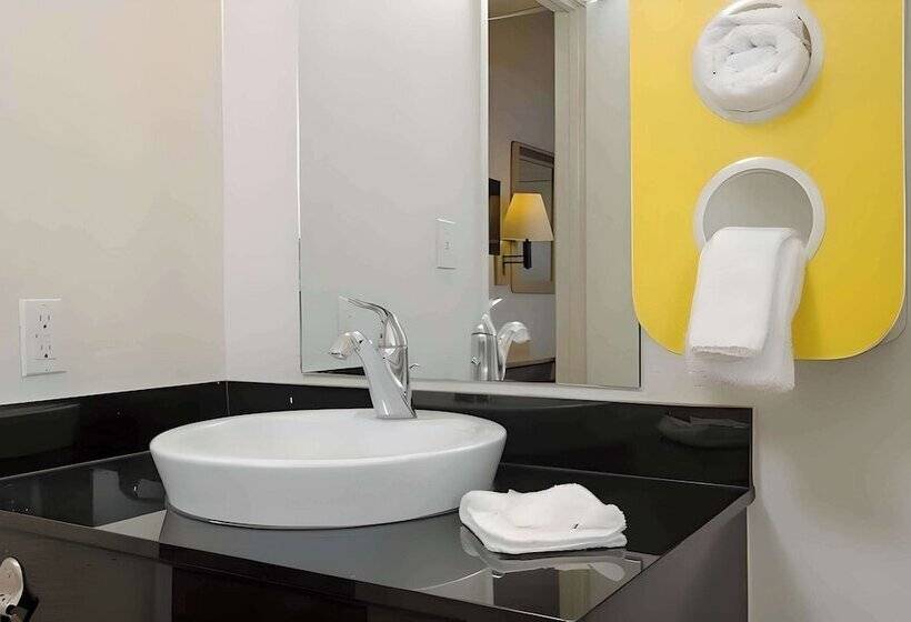 فندق على الطريق Park Inn By Radisson, Turlock