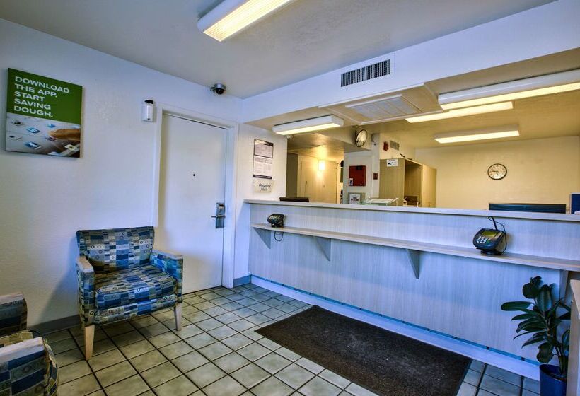 Motel 6valdosta, Ga  University