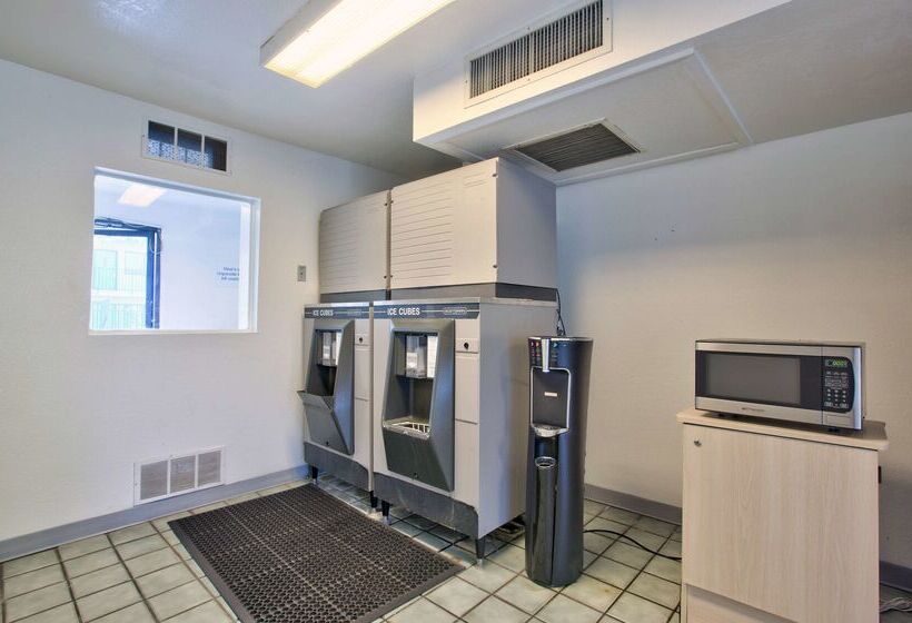 Motel 6valdosta, Ga  University