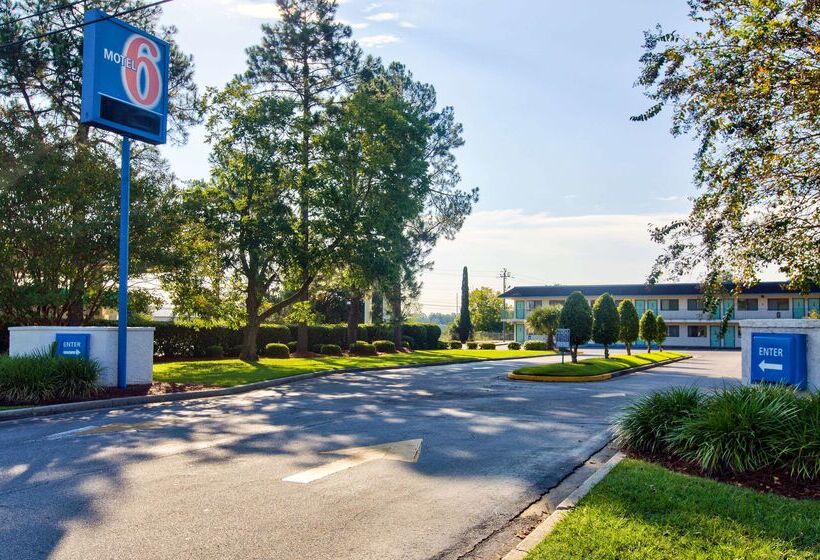 Motel 6valdosta, Ga  University