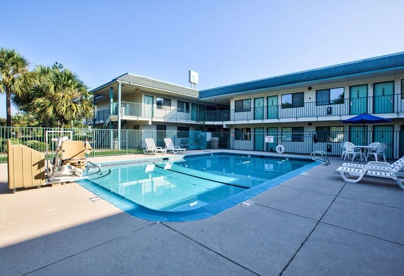 Motel 6valdosta, Ga  University