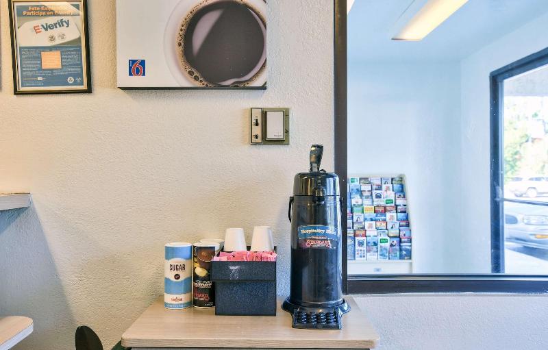 Motel 6valdosta, Ga  University