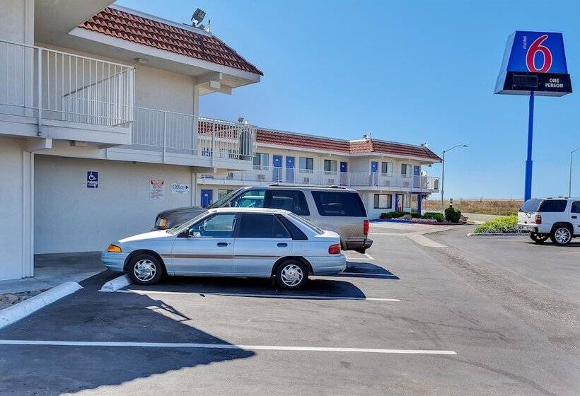 Motel 6vallejo, Ca  Six Flags West