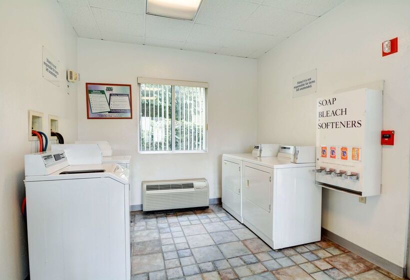 Motel 6warwick, Ri Providence Airport I95