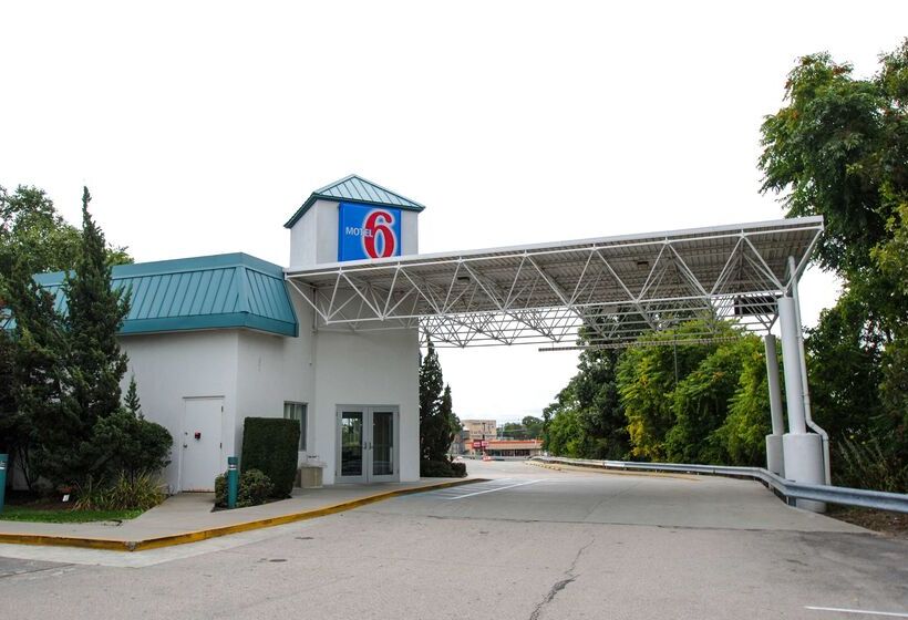 Motel 6warwick, Ri Providence Airport I95