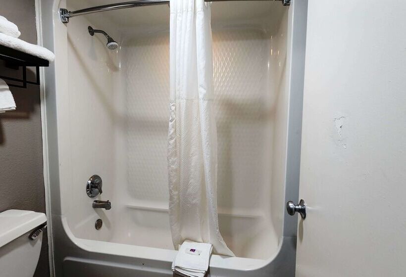 Motel 6webster, Tx  Houston  Nasa Lake