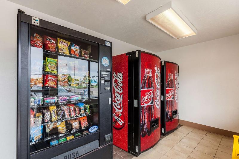 Motel 6webster, Tx  Houston  Nasa Lake