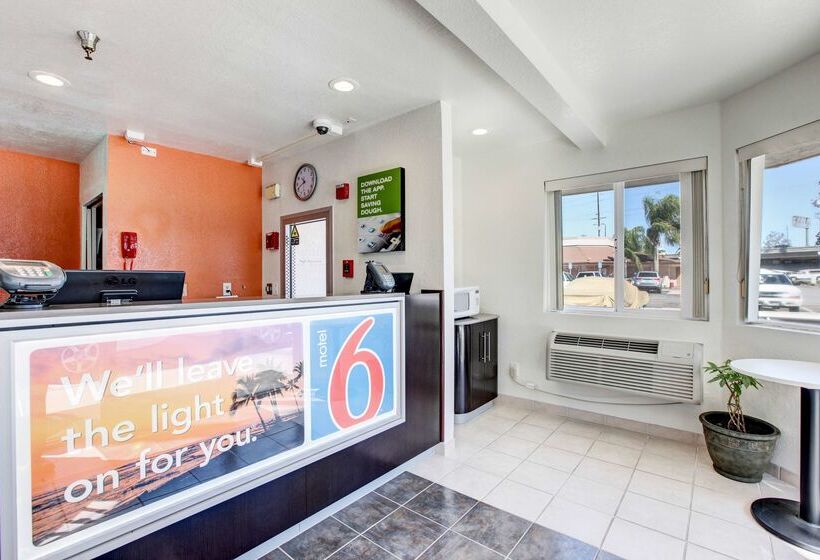 Motel 6westminster, Ca  North