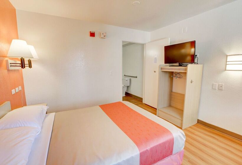 Motel 6westminster, Ca  North