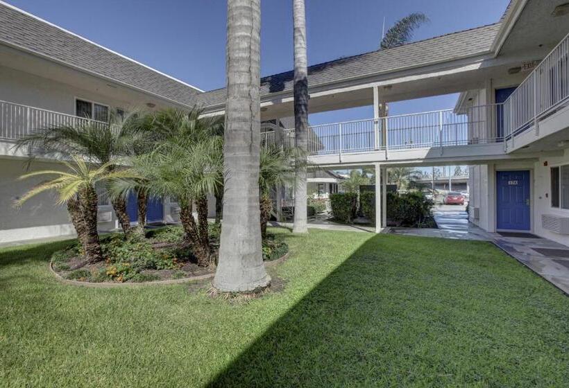 Motel 6westminster, Ca  North