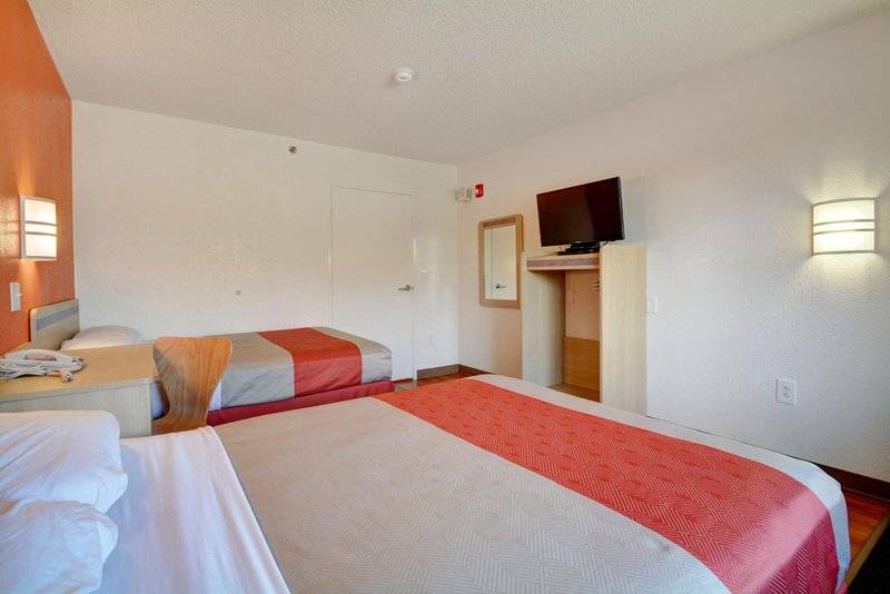 Motel 6wethersfield, Ct  Hartford