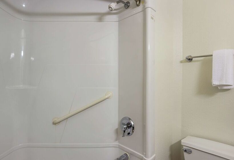 Motel 6whitby, On  Toronto East