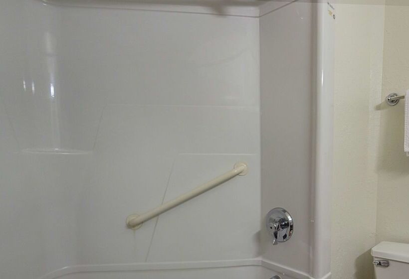 Motel 6whitby, On  Toronto East