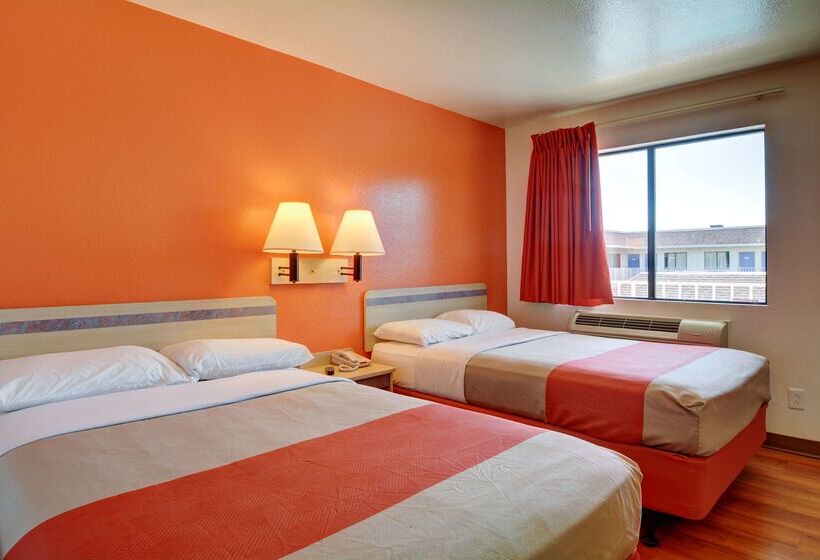 Motel 6windsor Locks, Ct  Hartford