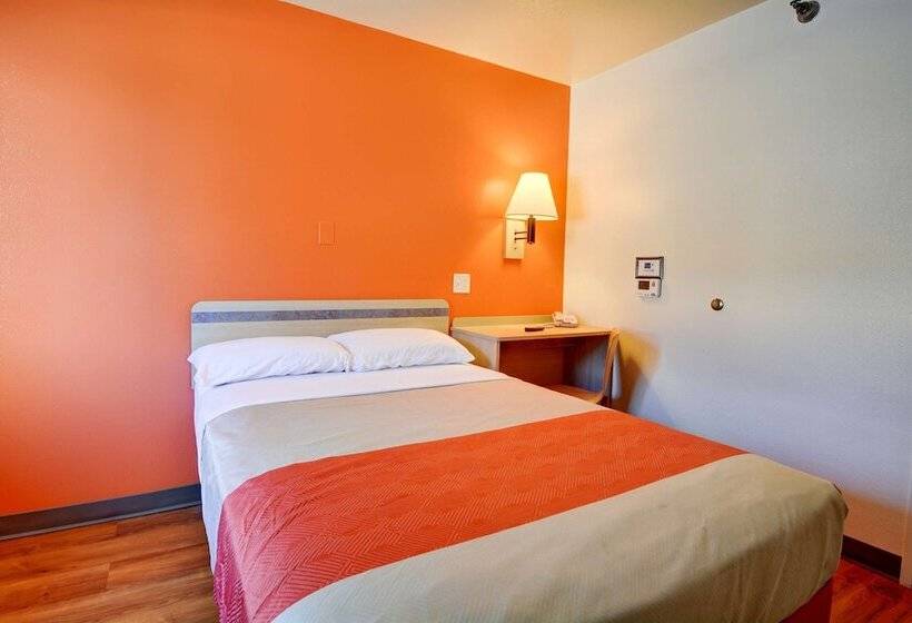 Motel 6windsor Locks, Ct  Hartford