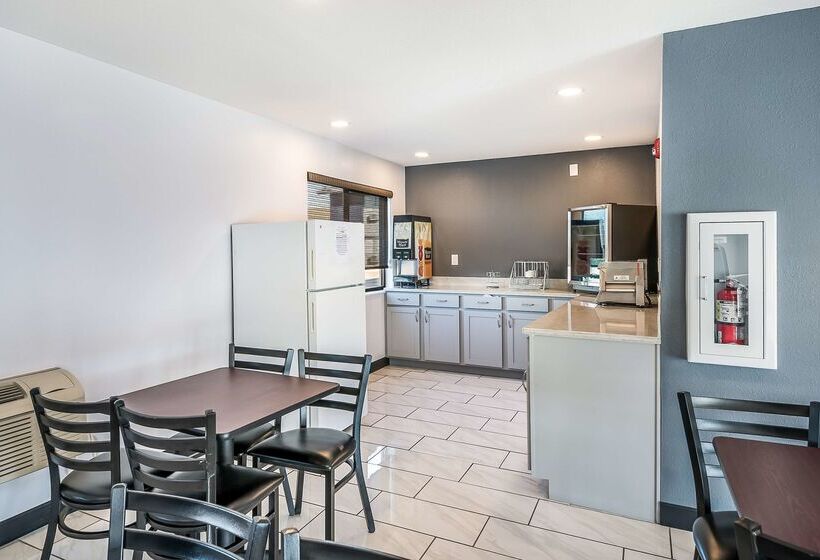 מוטל Americas Best Value Inn East Peoria