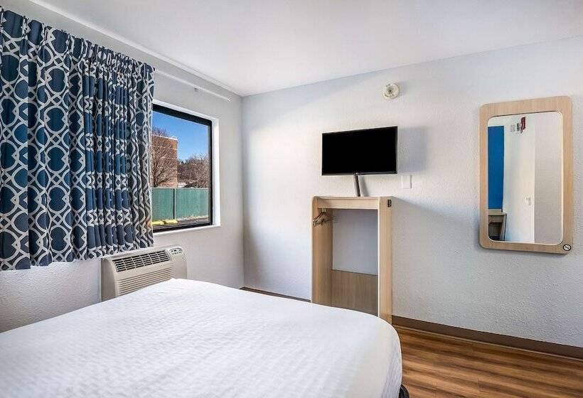 מוטל Americas Best Value Inn East Peoria