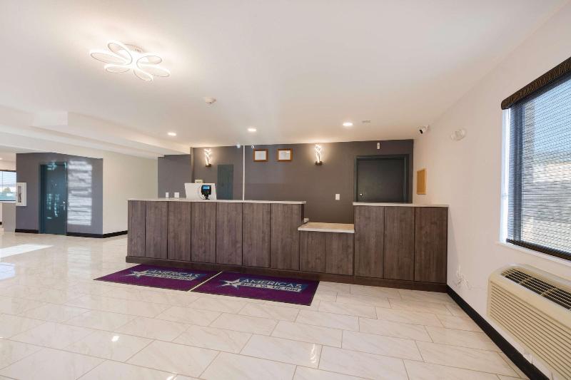 מוטל Americas Best Value Inn East Peoria