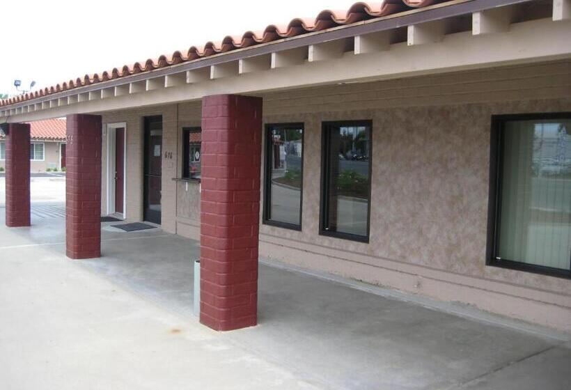 מוטל Americas Best Value Inn Porterville