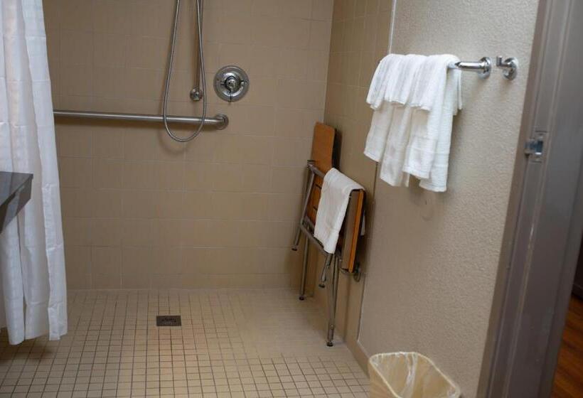 فندق على الطريق Americinn By Wyndham Madison Wi