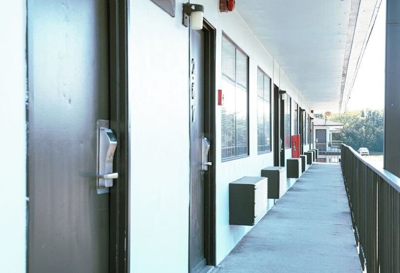 فندق على الطريق Anderson Inn, Anderson, Indiana