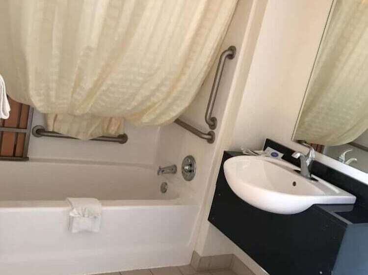 فندق على الطريق Anderson Inn, Anderson, Indiana