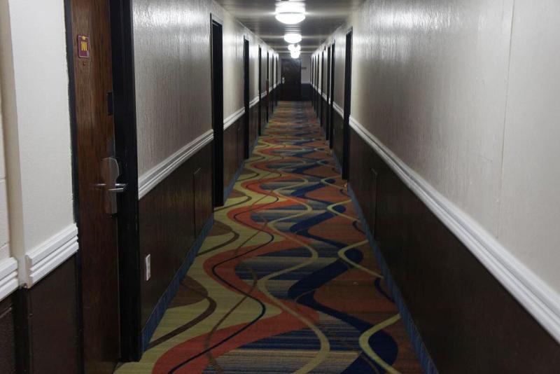 فندق على الطريق Econo Lodge