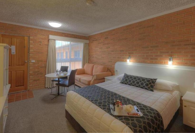 מוטל Cousins Motor Inn