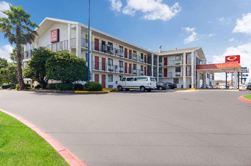 فندق على الطريق Econo Lodge