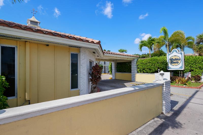 Мотель Gables Cove