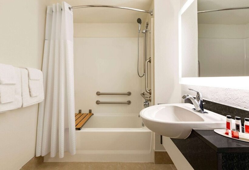 汽车旅馆  Howard Johnson By Wyndham Harrisonburg