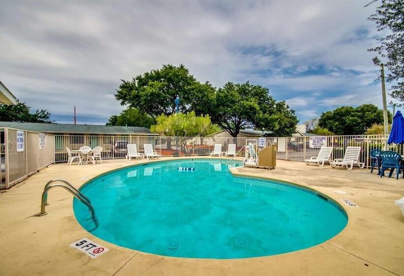 فندق على الطريق Knights Inn Florence