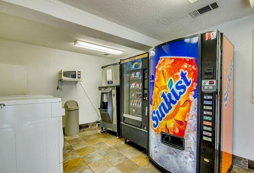 فندق على الطريق Knights Inn Florence