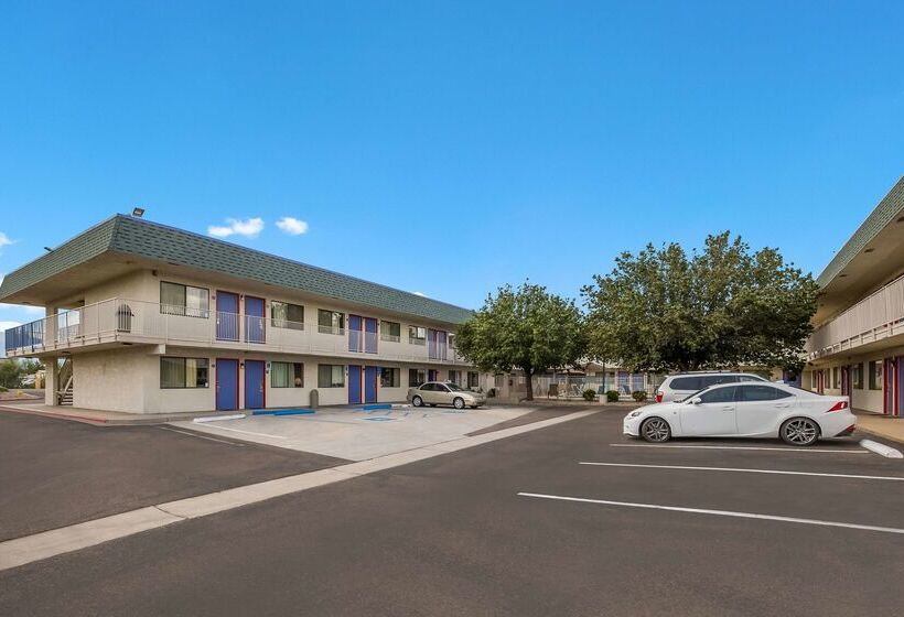 فندق على الطريق Knights Inn Sierra Vista / East Fry